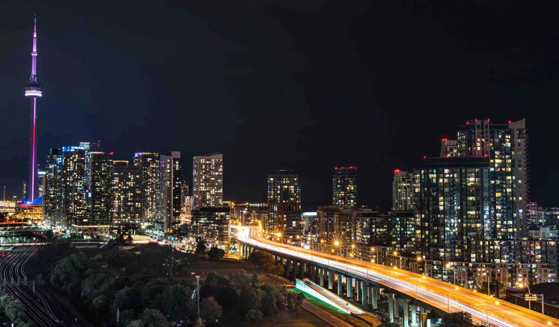 The F.G. Gardiner Expressway runs through the heart of downtown Toronto, Ontario. | Stantec selected to support Toronto’s Gardiner Expressway Rehabilitation Section 4