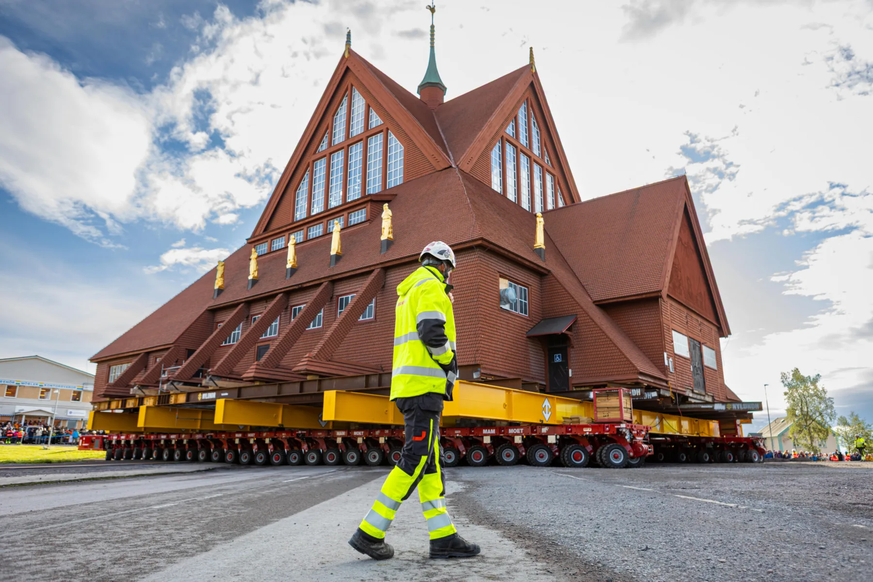 Mammoet successfully relocates historic Kiruna Church in one piece 