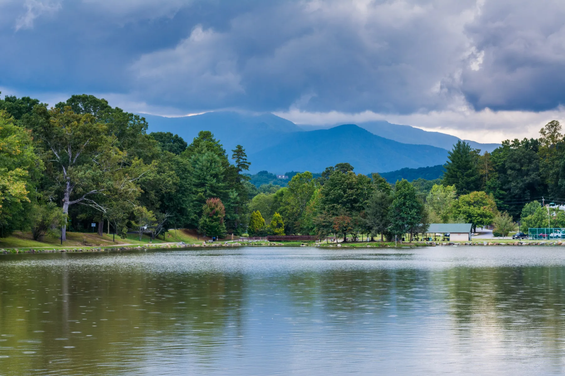 EWB-USA COLLABORATES WITH RIVERLINK AND RTX’S PRATT & WHITNEY TO BUILD FLOOD-RESILIENT GATEWAY PARK IN ASHEVILLE