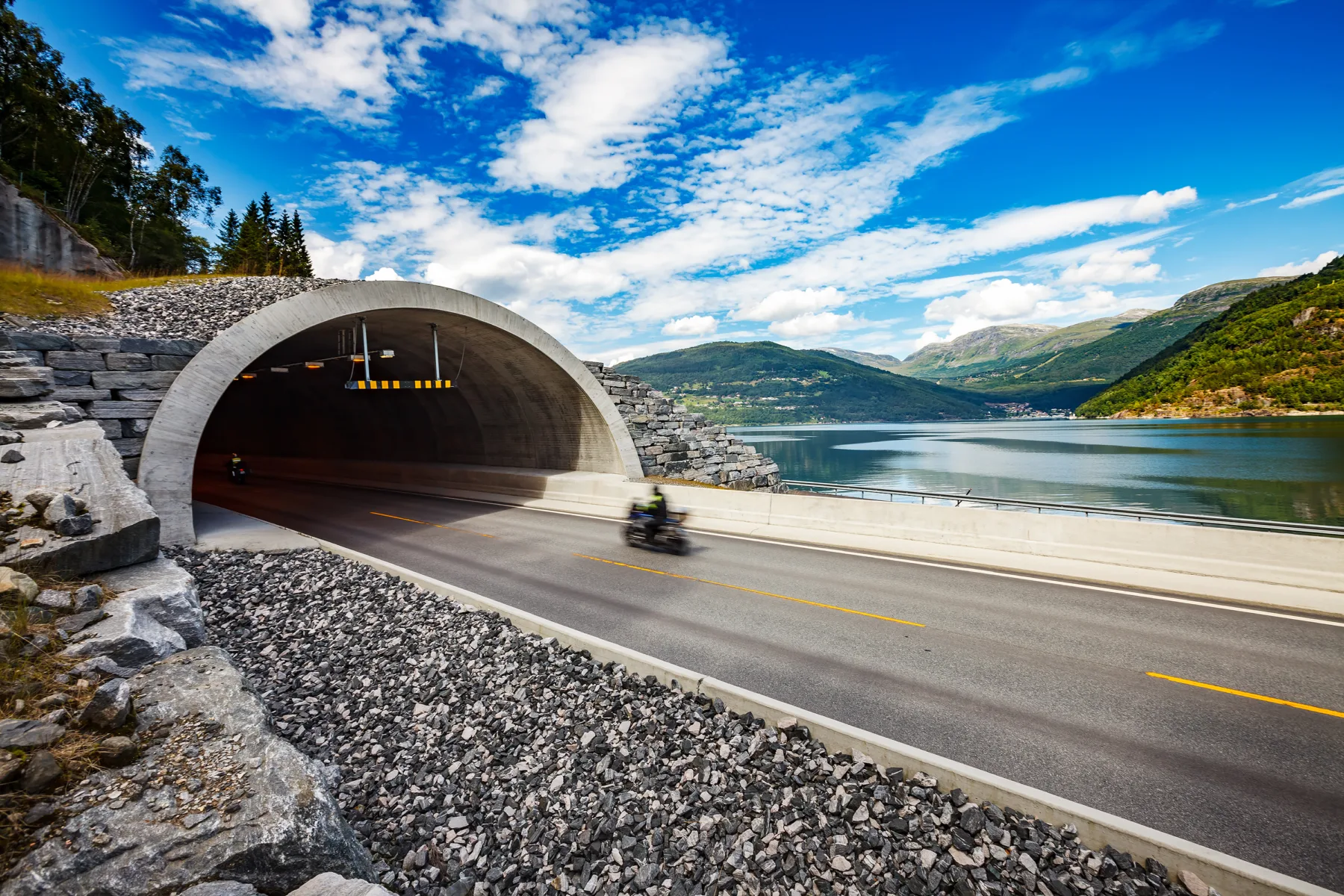 Globally experienced contractors to carry out tunnel modeling work 