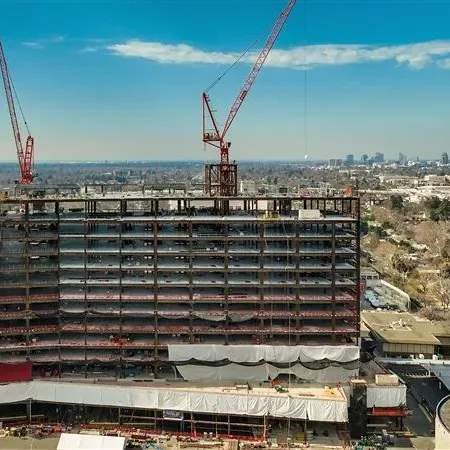 UC Davis Health California Tower. Photo courtesy of McCarthy. | McCarthy Building Companies and SmithGroup Top Out UC Davis Health California Tower 