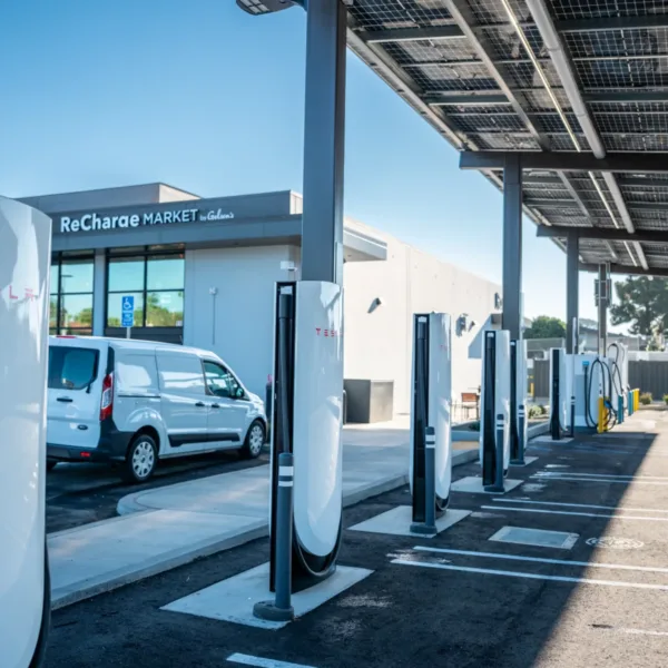 Photo Credit: Rove Charging.
 | Driver Special Projects Group (Driver SPG) Opens Second Rove EV Charging Station in Orange County 