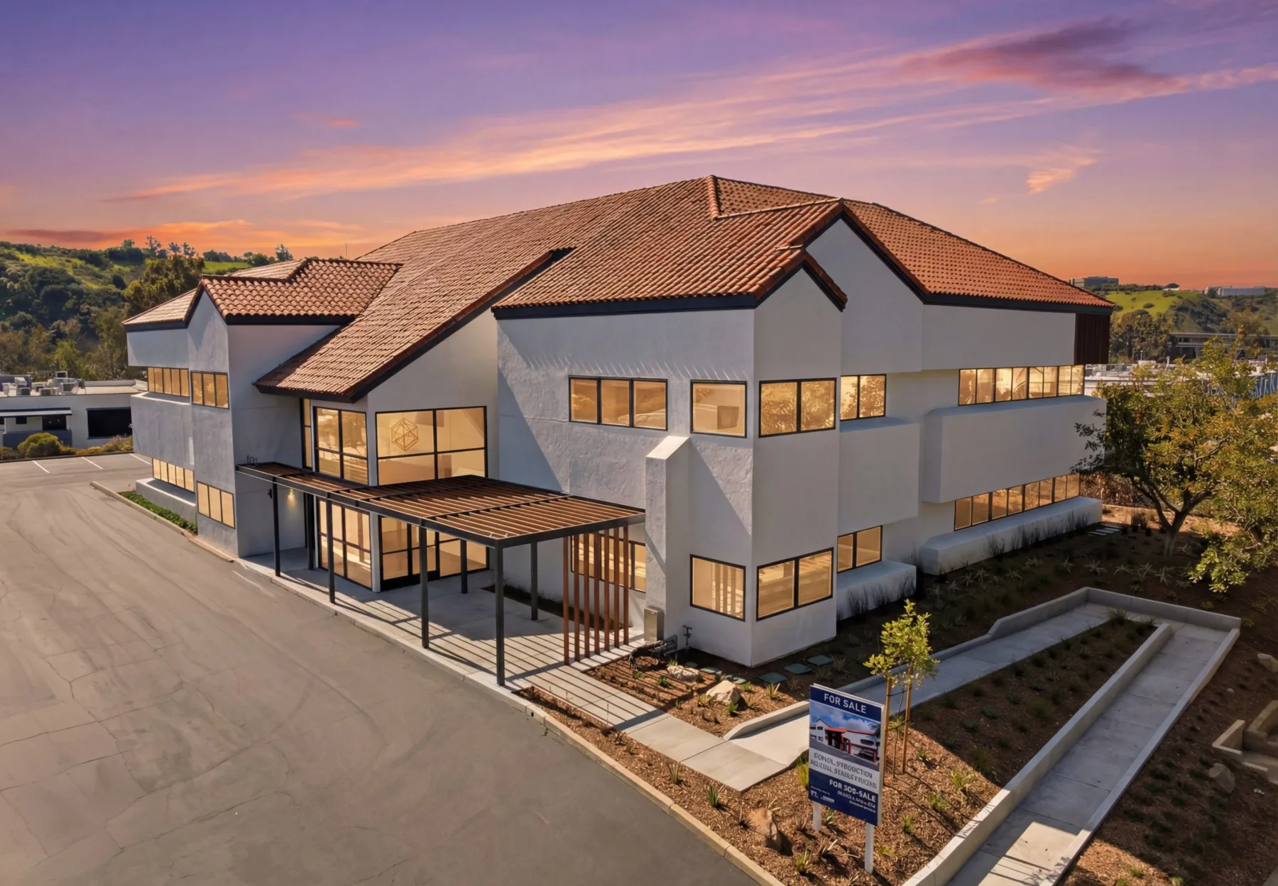 Photo Credit: Dan Kirksey. | Ware Malcomb Announces Construction is Complete on Oberlin Dr. Office Condominium in San Diego