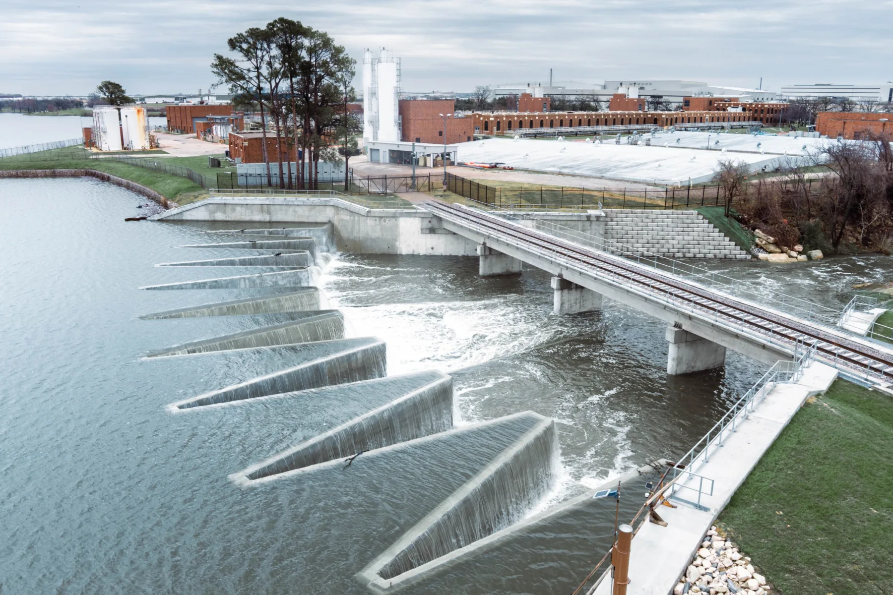 City of Dallas Officials Celebrate Updated Bachman Lake Dam and Spillway with a Ribbon Cutting Ceremony 