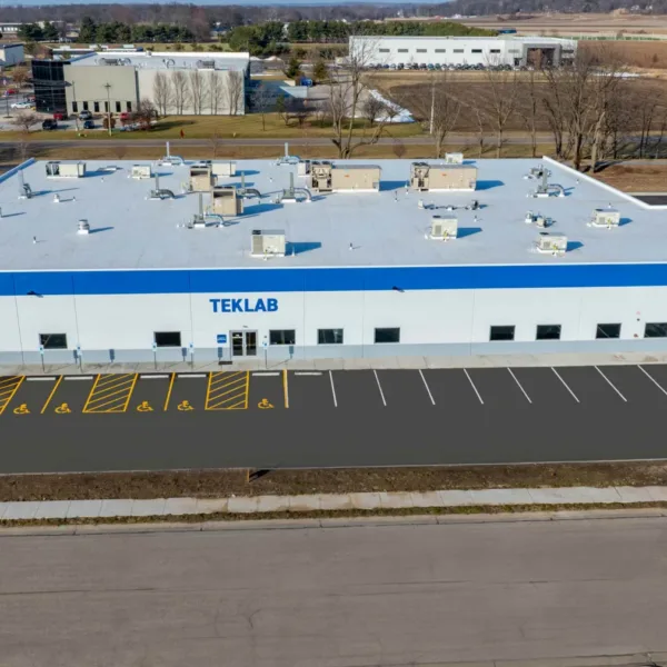 Photo courtesy of ARCO Construction Company. | Case Engineering Completes Tilt-Up Design on New $10 Million Teklab Facility in Collinsville, IL